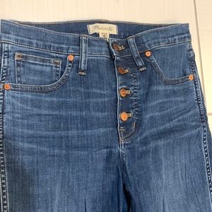Madewell 10” high waist button detail